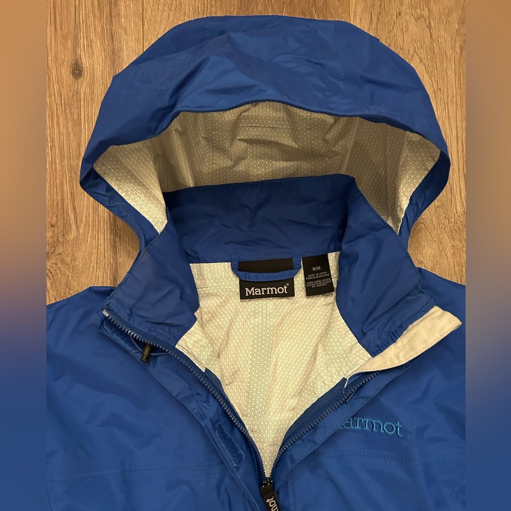 EUC Marmot PreCip Lightweight Rain Jacket - Picture 2 of 11